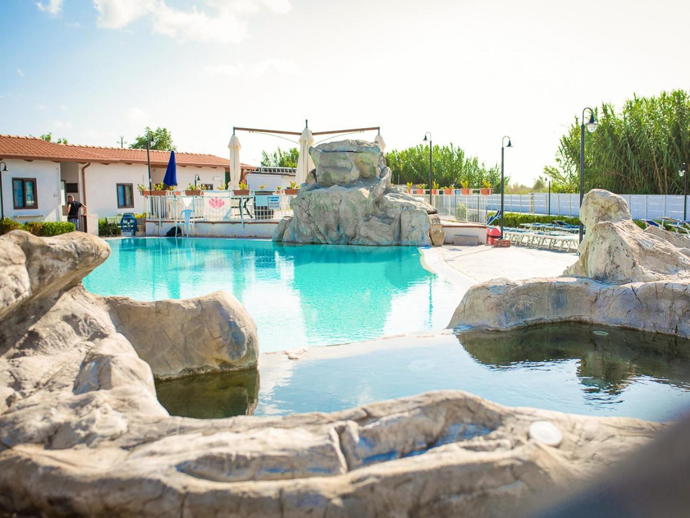 Residence Arco Delle Rose อากรอโปลี ภายนอก รูปภาพ